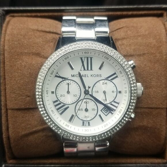 Michael Kors Stainless Steel Watch with box - Picture 1 of 11
